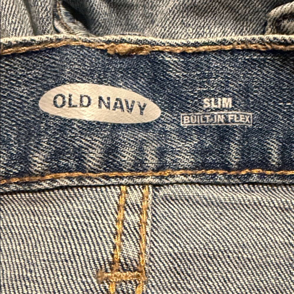 Old Navy Distressed Denim Shorts - Picture 3 of 3
